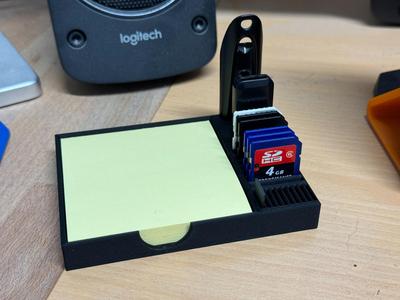 Post It USB SD Organizer Desktop