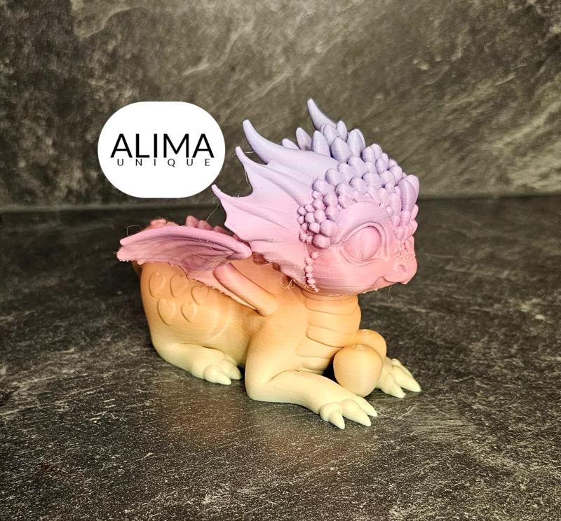 majestic baby dragon - heart design