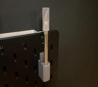 Scalpel holder for IKEA SKADIS + reserve blades