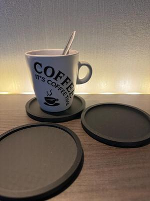 Minimalistic coaster