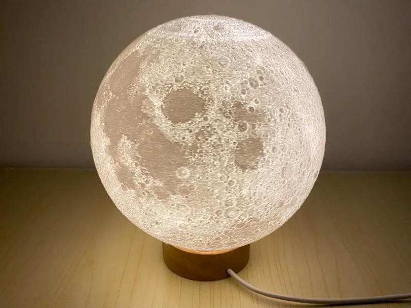 Simple and Affordable Moon Lamp