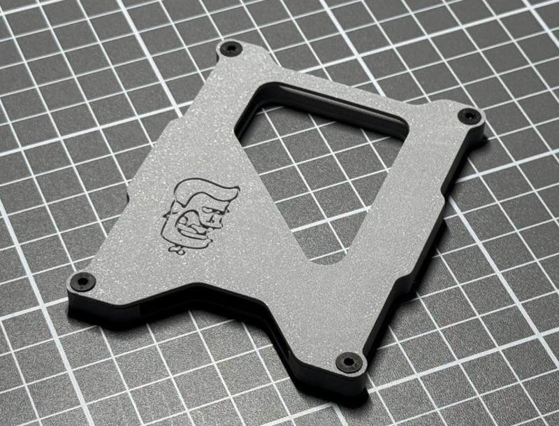 WALLT - Slim EDC Wallet 