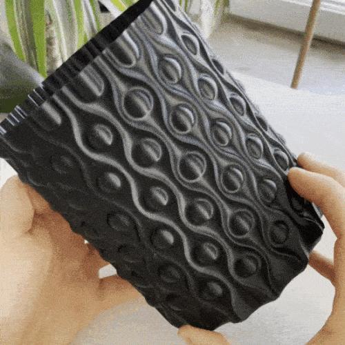 WAVE PATTERN VASE 4