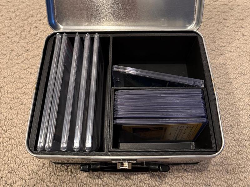 Pokemon LunchBox Tin Insert: PSA/Top Loader/Mag