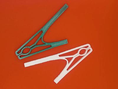 All-in-one test tube clamp, no supports required