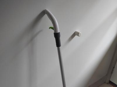 Godfrey spray mop handle brace