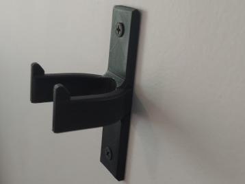 Axe Hanger