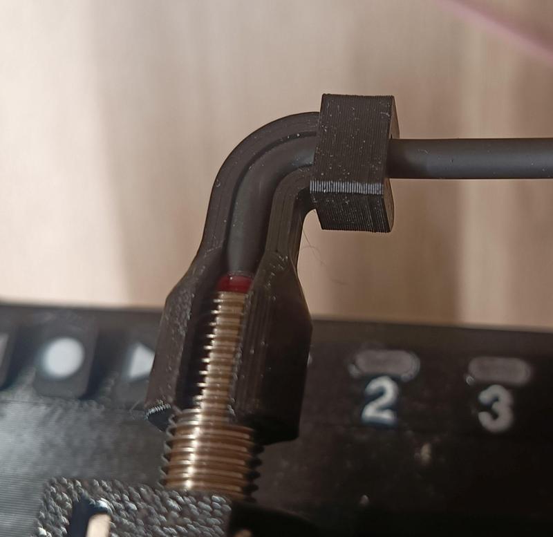 MMU3 FINDA stress relief cable lock