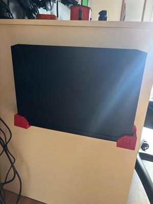 Vertical Stand for Notebook Gamer (Acer Nitro 5 17')