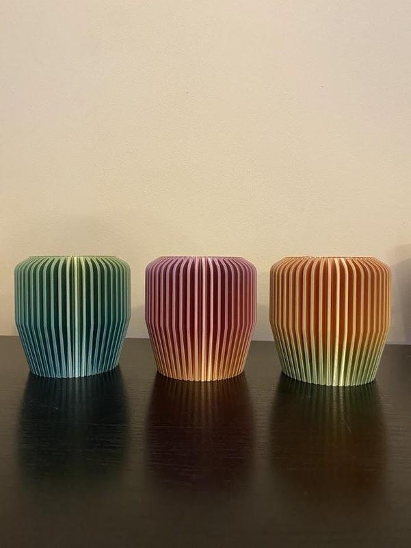 NEO Symmetry Vase