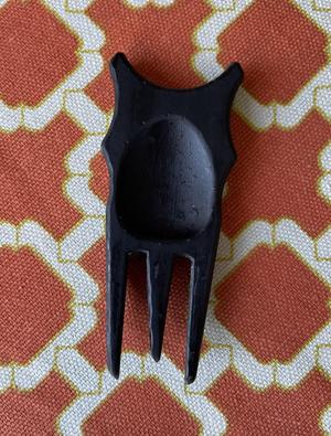 Golf - Divot Repair Tool - plus Club Grip Support