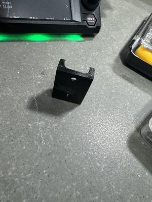 USB extension mount remixed for oblong model