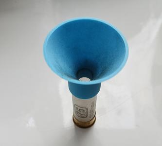 Funnel for powder and shot for 12 gauge shells