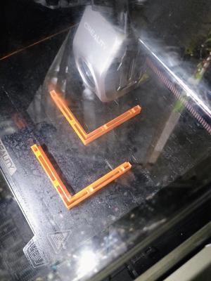 Esquinero para base impresora 3d