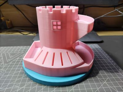 rotatable pen container