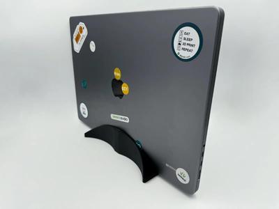 Macbook Pro 16" Vertical Stand (Apple Silicon)