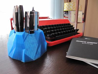 Glacial Pen Caddy