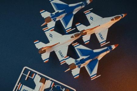 Thunderbirds F-16 Plane Kit Card