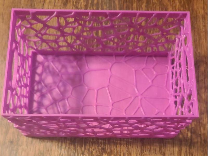 Voronoi Box with handles and solid bottom