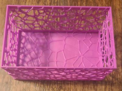 Voronoi Box with handles and solid bottom