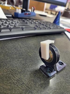FLsun QQ-S Filament Roller Guide Modified Clip 1
