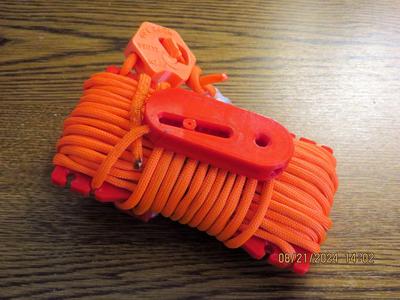 Mini Paracord Winder without the two loops
