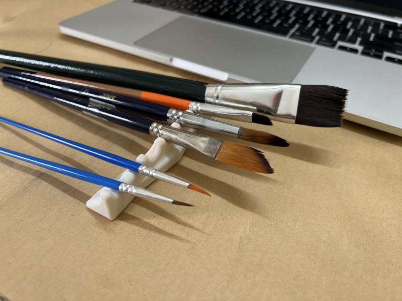 Simple Paintbrush Holder