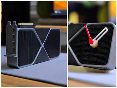 RTX 5090 Founders Edition - Original/ Desk Clock