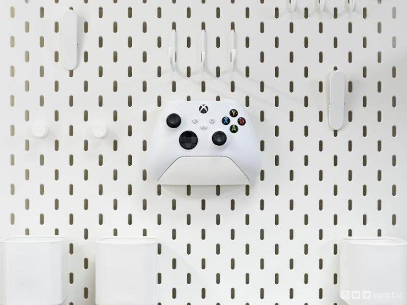 Xbox Controller Stand for IKEA SKÅDIS Pegboard