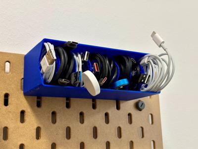 Cable organizer for IKEA SKADIS V2