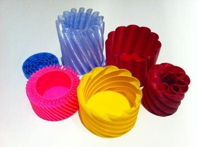 Customisable Spirograph Vase Generator