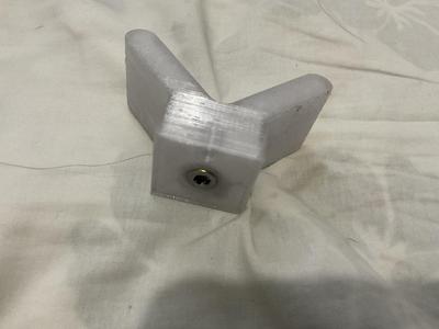 Tripod rifle rest with thread insert
