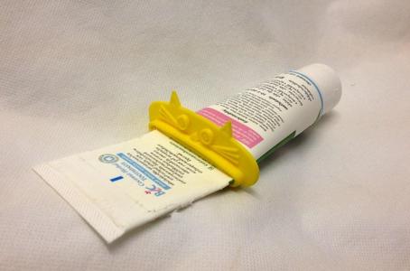 Cat Paste Pusher