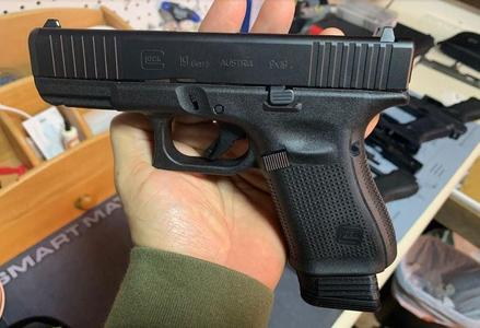 Glock 17 Magazine Sleeve for Glock 19 handgun