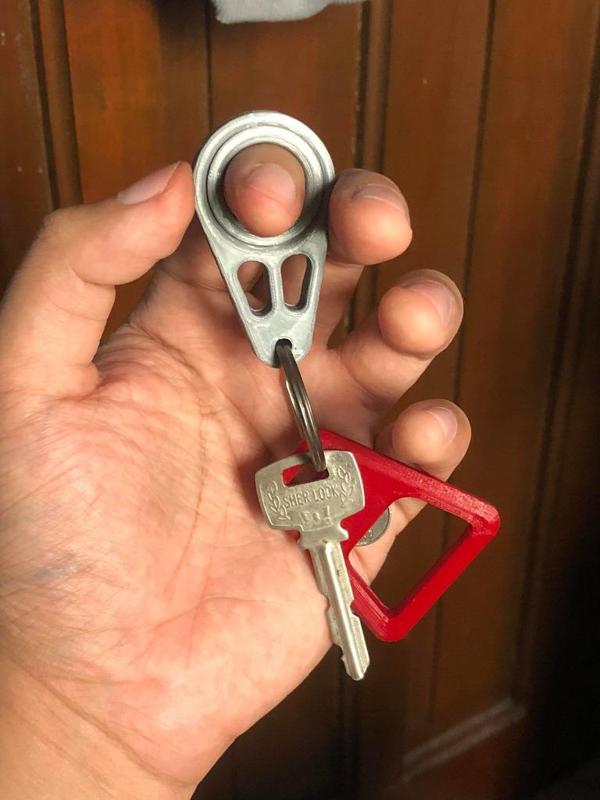 Karambit Keychain (Keyrambit) - No bearing needed - Print in place - Fidget