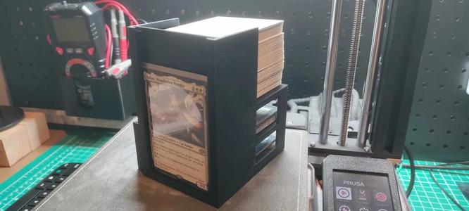 Magic The Gathering (MTG) - Commander Deck Holder   
