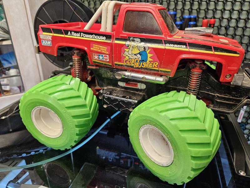 MonsterTruck_Tire_V1.stl