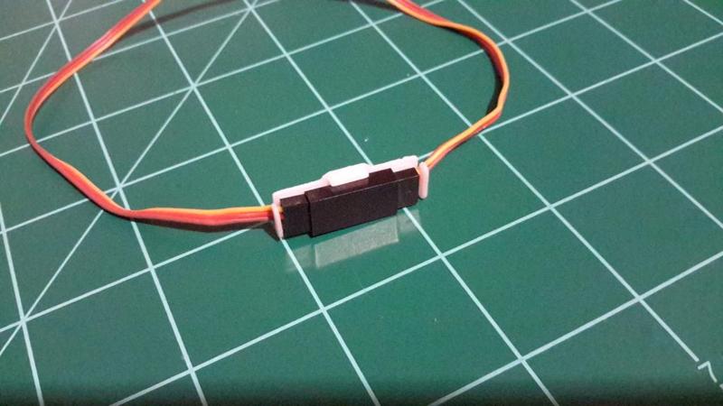 Servo Lead Securement Clip