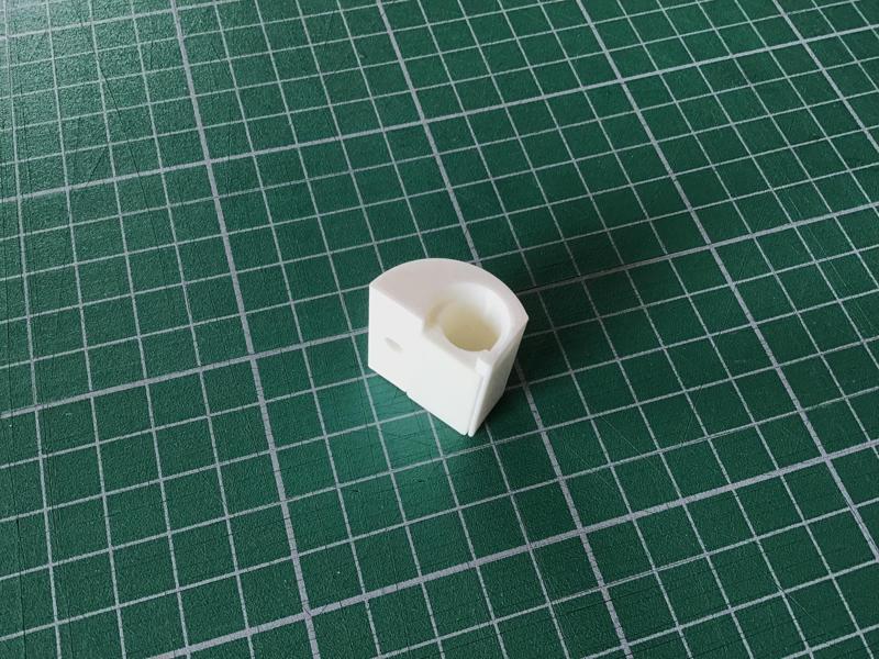 Corner Cable & Pipe Clamp