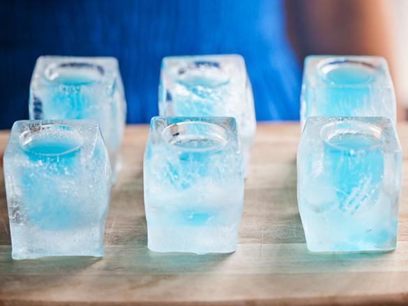Ice mold square shot