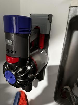 Dyson V8 Wall Mount Adapter for CrossfirePower Milwaukee Battery Adapter