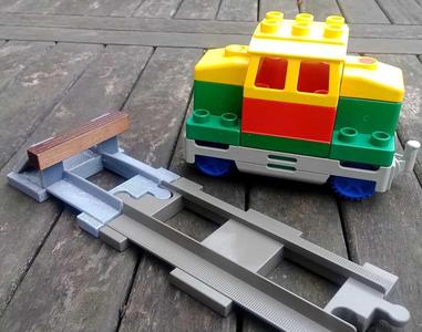 Duplo train buffer stop ; heurtoir train duplo
