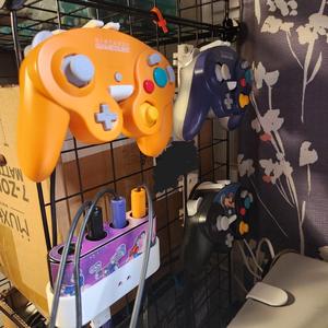Universal Grid Wall Hook Mount