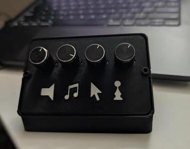 Simple deej Case