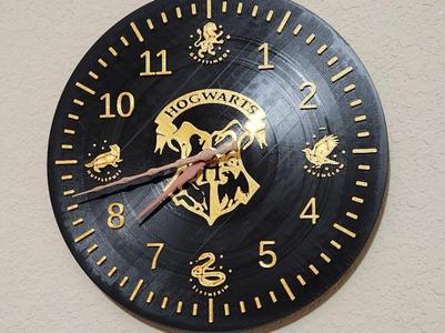 Harry Potter Hogwarts Clock with Wand Clock Hands