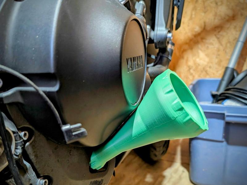 Screw-in Motorcycle Oil Funnels – All Makes