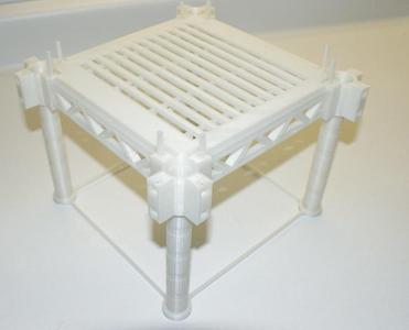 Expandable shelving