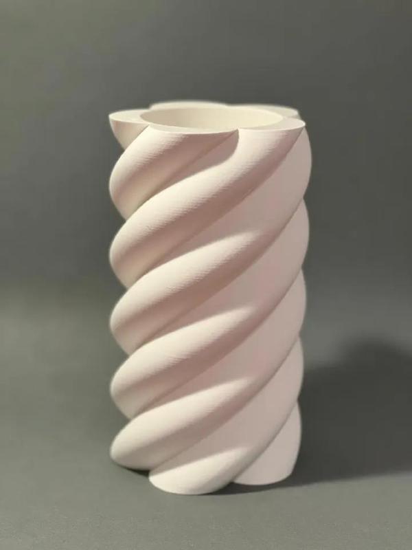 Lollipop Vase – Stylish Spiral Design (20 cm, No Supports)   