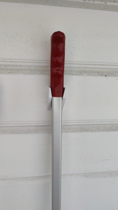 Fiskars classic snow shovel wall mount