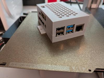 Case for Raspberry Pi 4 with PiCAN3 hat